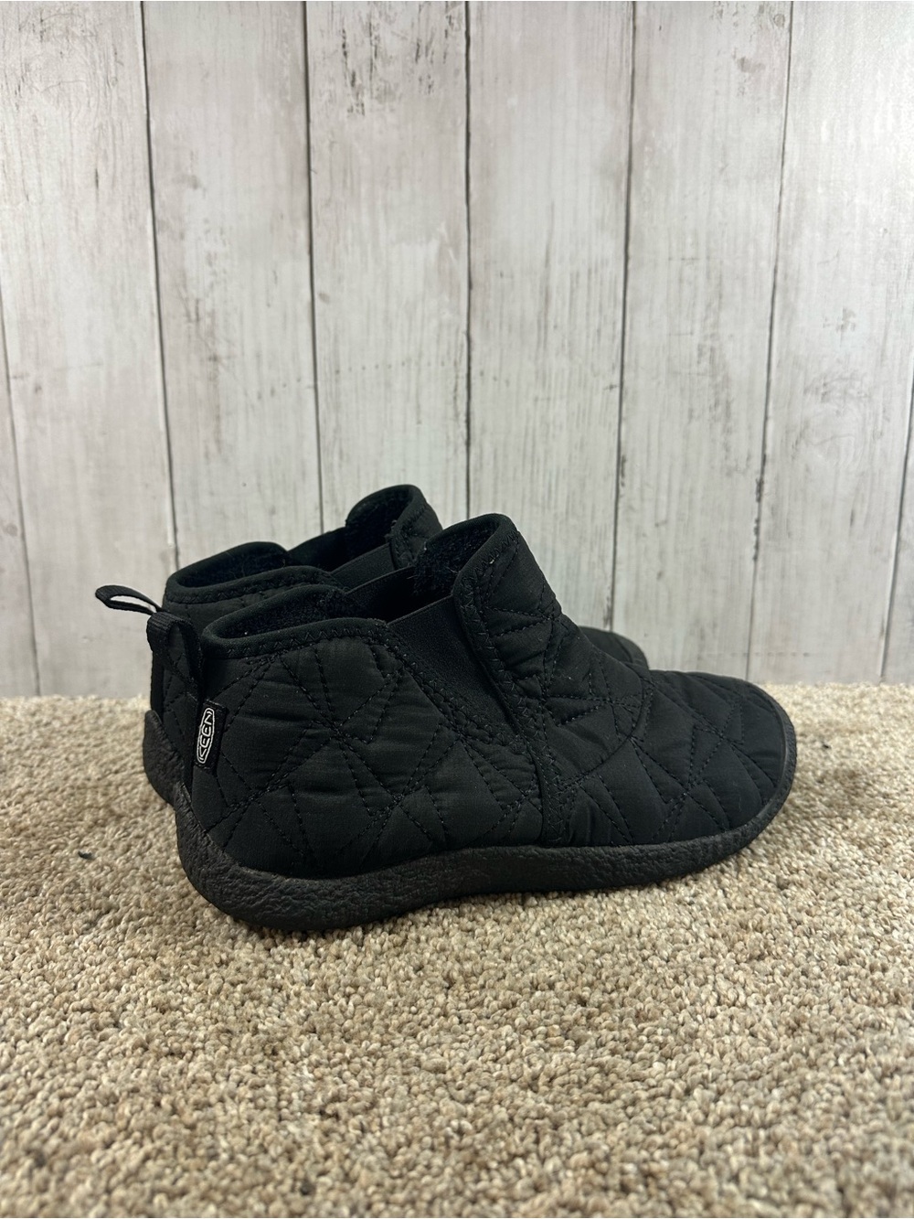 Keen Black Quilted Nylon Houser Flat Ankle Boot Women 9.5